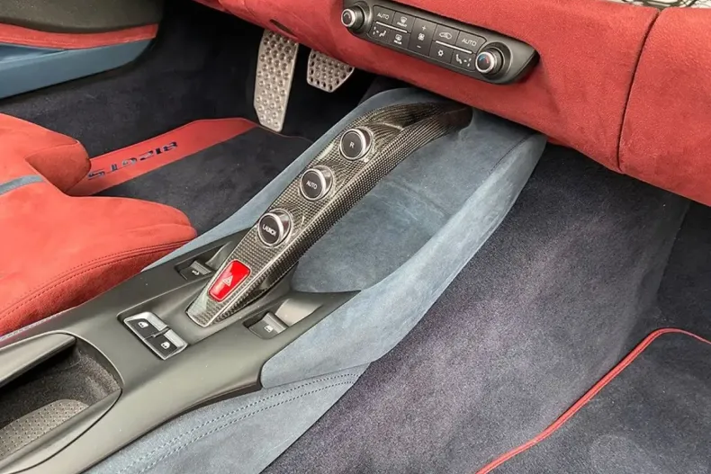 Ferrari 812 din 2022 cu 4.600 km - oferta FER125932 - foto 15