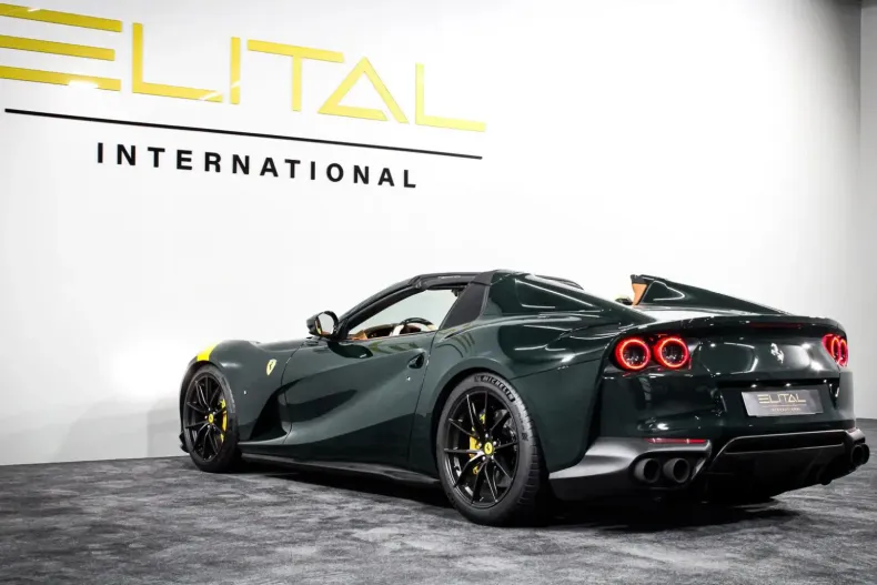 Ferrari 812 din 2023 cu 1.900 km - oferta FER125934 - foto 4