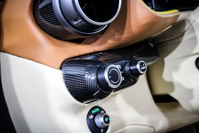 Ferrari 812 din 2023 cu 1.900 km - oferta FER125934 - foto 14