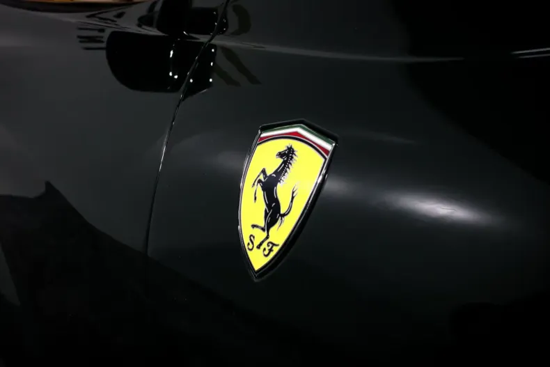 Ferrari 812 din 2023 cu 1.900 km - oferta FER125934 - foto 15