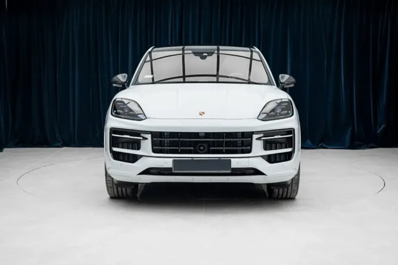 Porsche Cayenne din 2024 cu 5 km - oferta POR125935 - foto 2