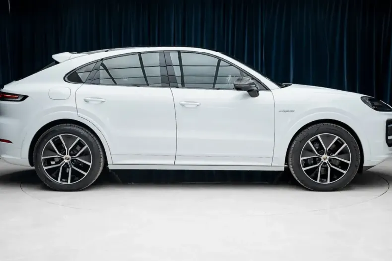 Porsche Cayenne din 2024 cu 5 km - oferta POR125935 - foto 5