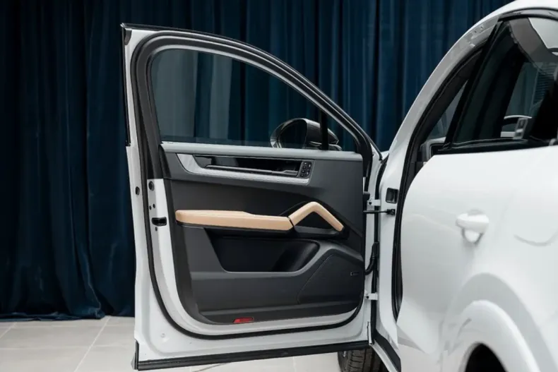 Porsche Cayenne din 2024 cu 5 km - oferta POR125935 - foto 25