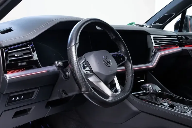 Volkswagen Touareg din 2021 cu 56.000 km - oferta VOL125938 - foto 14