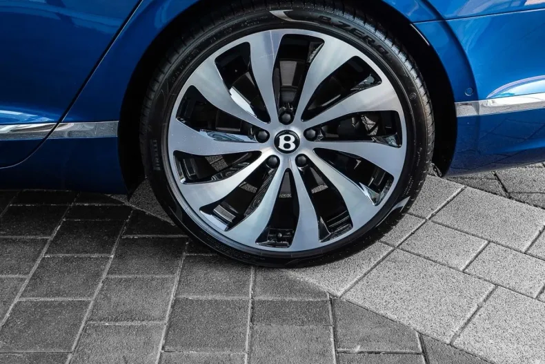 Bentley Flying Spur din 2023 cu 6.065 km - oferta BEN125942 - foto 6