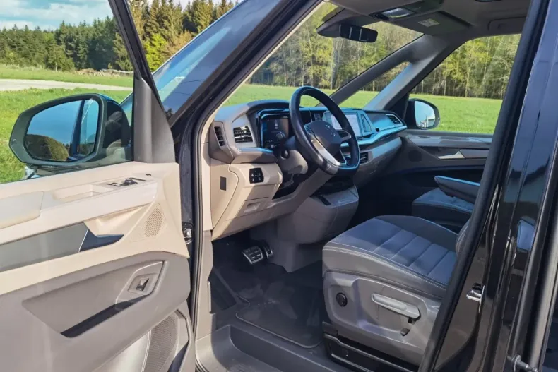 Volkswagen T7 Multivan din 2022 cu 27.550 km - oferta VOL125943 - foto 7