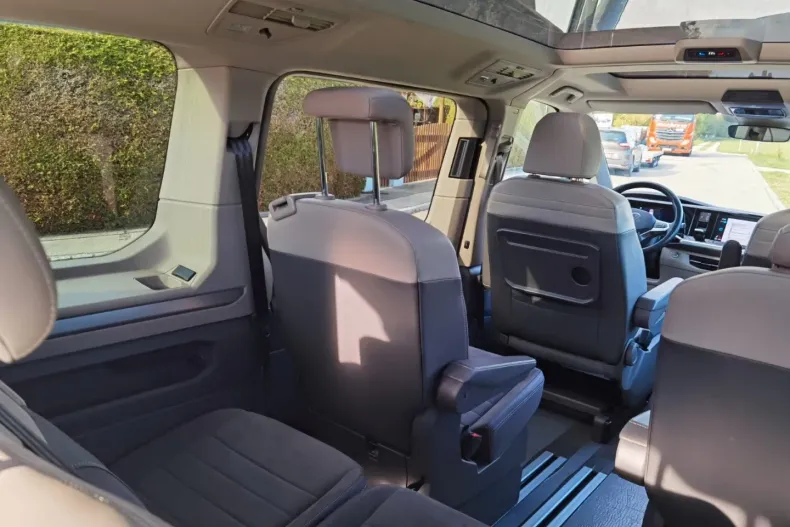 Volkswagen T7 Multivan din 2022 cu 27.550 km - oferta VOL125943 - foto 21