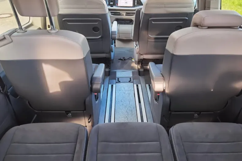 Volkswagen T7 Multivan din 2022 cu 27.550 km - oferta VOL125943 - foto 22