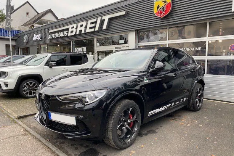 Alfa Romeo Stelvio din 2022 cu 24.990 km - oferta ALF125945 - foto 1