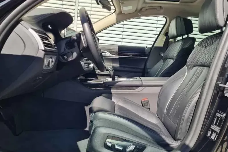 BMW 730 din 2021 cu 49.000 km - oferta BMW125947 - foto 4