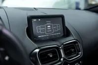 Aston Martin V8 Vantage din 2021 cu 9.736 km - oferta AST125949 - foto 22