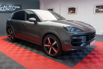 Porsche Cayenne din 2024 - oferta POR125956
