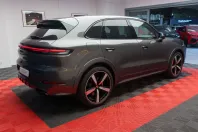 Porsche Cayenne din 2024 cu 22 km - oferta POR125956 - foto 2
