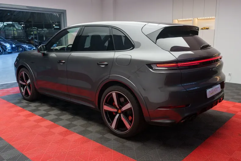 Porsche Cayenne din 2024 cu 22 km - oferta POR125956 - foto 4