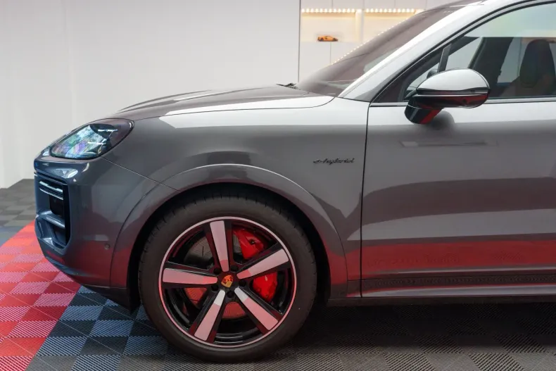 Porsche Cayenne din 2024 cu 22 km - oferta POR125956 - foto 6