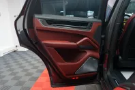 Porsche Cayenne din 2024 cu 22 km - oferta POR125956 - foto 14