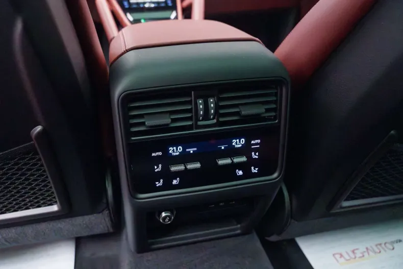 Porsche Cayenne din 2024 cu 22 km - oferta POR125956 - foto 16