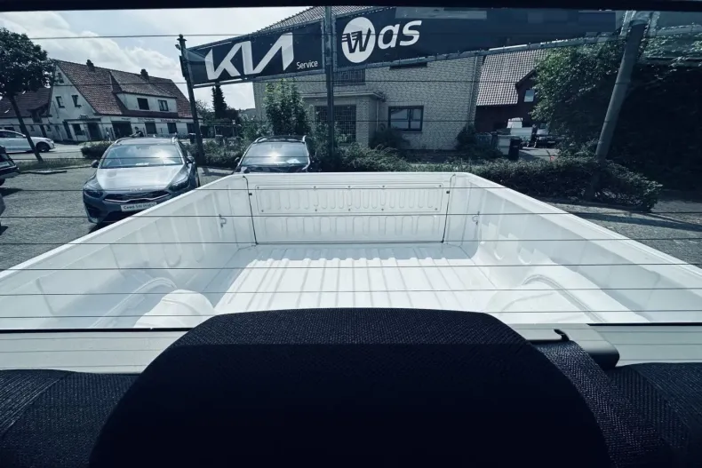 Toyota Hilux din 2023 cu 3.500 km - oferta TOY125960 - foto 18