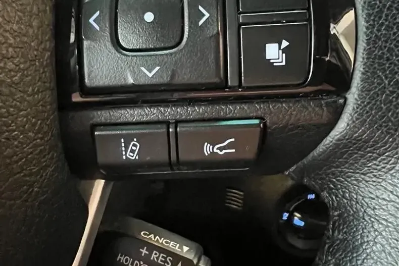 Toyota Hilux din 2022 cu 16.520 km - oferta TOY125961 - foto 13