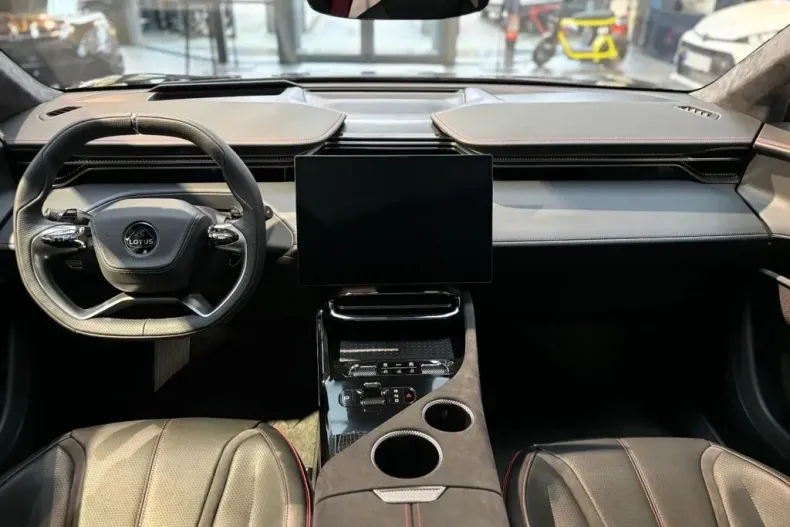 Lotus Eletre din 2023 cu 50 km - oferta LOT125965 - foto 6