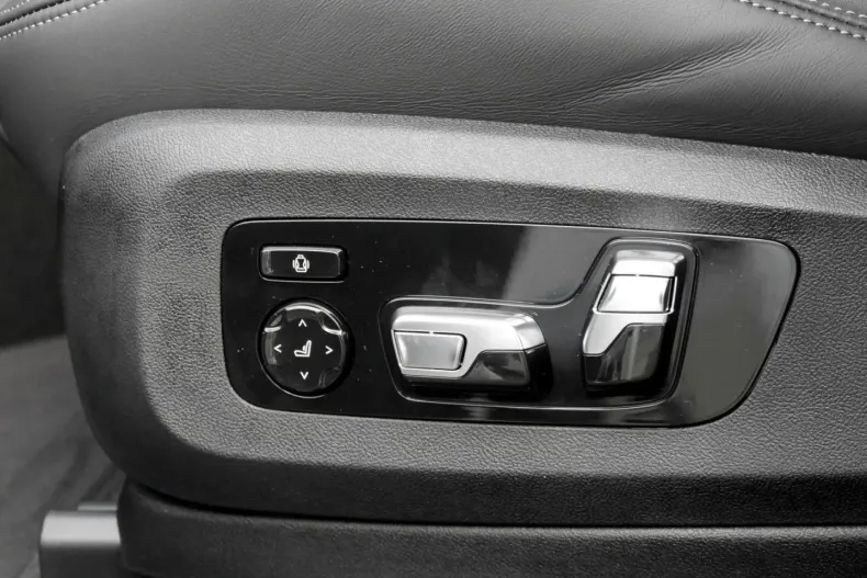 BMW X7 din 2023 cu 10 km - oferta BMW125972 - foto 13