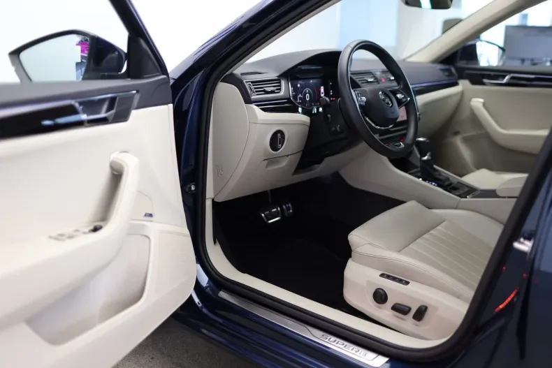 Skoda Superb din 2022 cu 53.208 km - oferta SKO125974 - foto 10