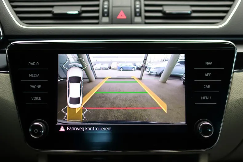 Skoda Superb din 2022 cu 53.208 km - oferta SKO125974 - foto 12