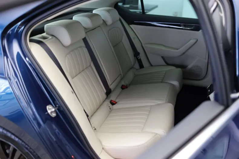 Skoda Superb din 2022 cu 53.208 km - oferta SKO125974 - foto 14