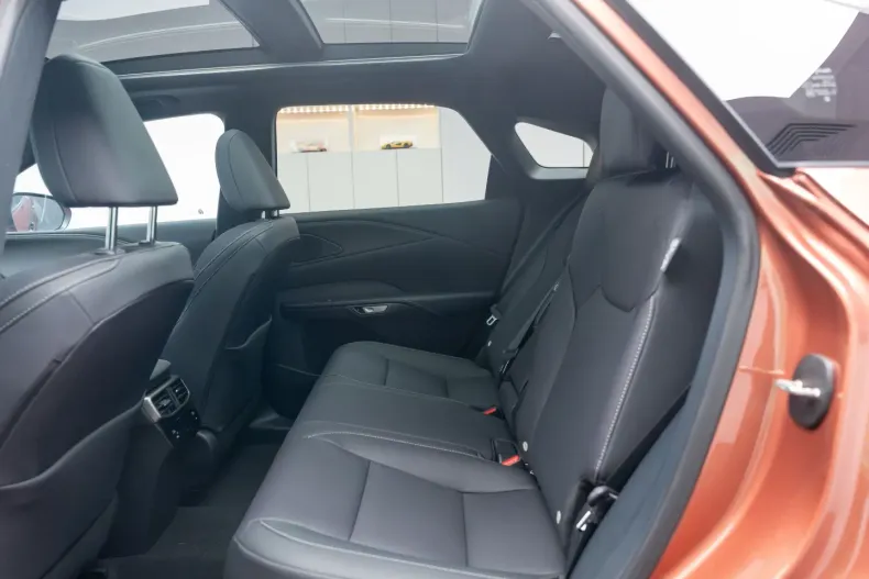 Lexus RX 350 din 2024 cu 16 km - oferta LEX125976 - foto 11