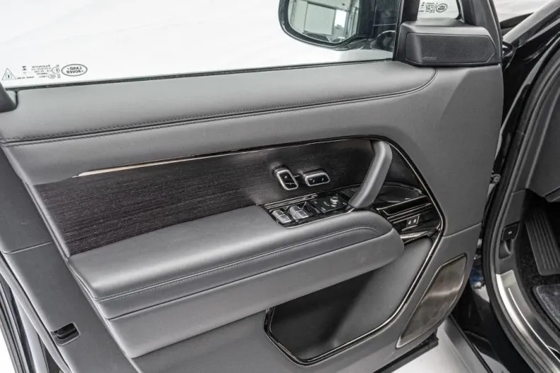 Land Rover Range Rover din 2024 cu 50 km - oferta LAN125979 - foto 11