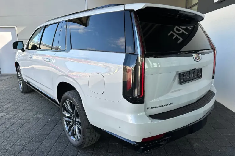 Cadillac Escalade din 2023 cu 50 km - oferta CAD125984 - foto 2