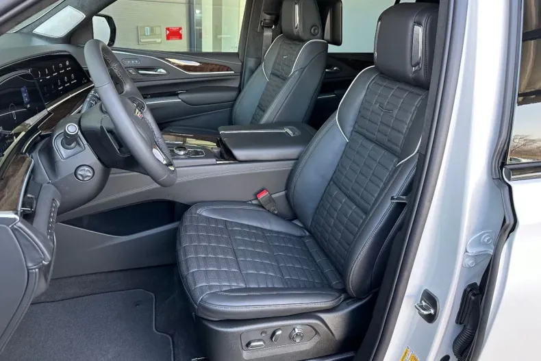 Cadillac Escalade din 2023 cu 50 km - oferta CAD125984 - foto 9