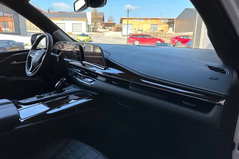 Cadillac Escalade din 2023 cu 50 km - oferta CAD125984 - foto 13