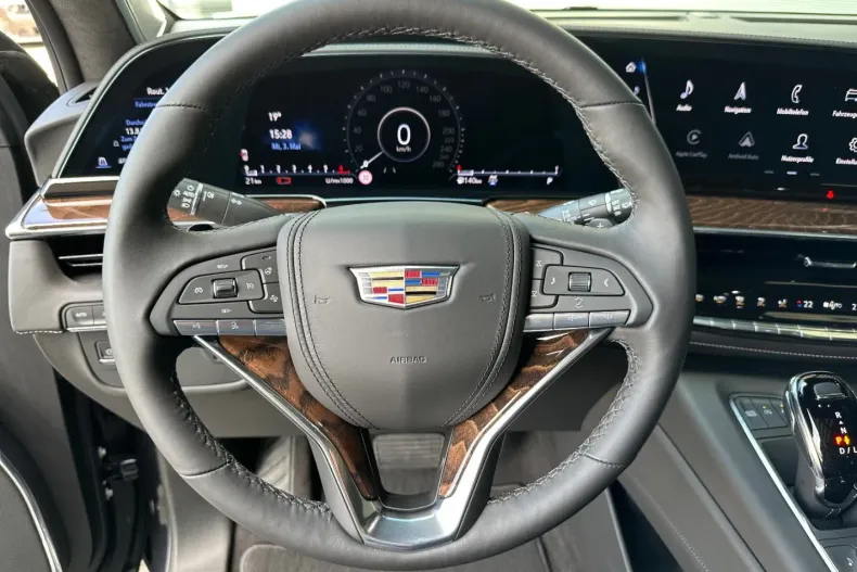 Cadillac Escalade din 2023 cu 50 km - oferta CAD125988 - foto 8