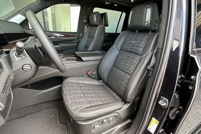 Cadillac Escalade din 2023 cu 50 km - oferta CAD125988 - foto 10