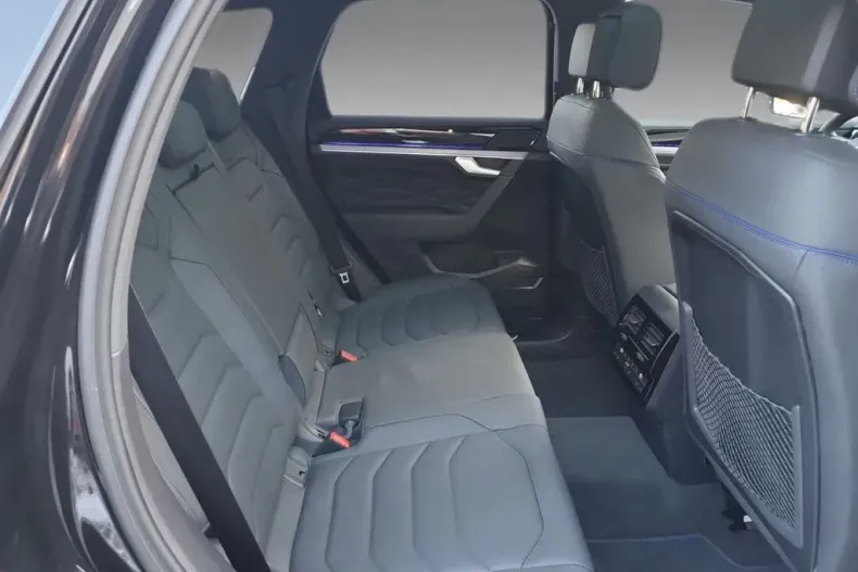 Volkswagen Touareg din 2022 cu 72.000 km - oferta VOL125989 - foto 11