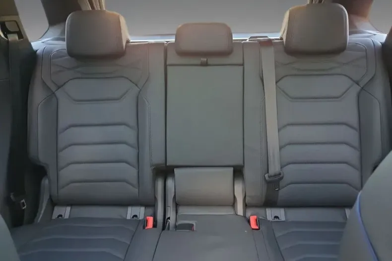 Volkswagen Touareg din 2022 cu 72.000 km - oferta VOL125989 - foto 14