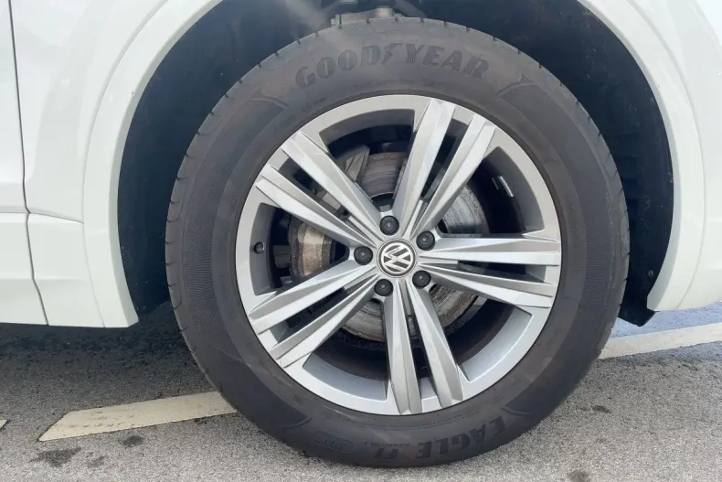 Volkswagen Touareg din 2020 cu 30.465 km - oferta VOL125994 - foto 7