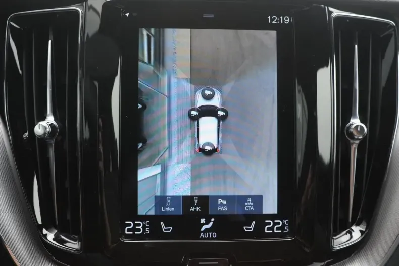 Volvo XC60 din 2021 cu 61.500 km - oferta VOL126000 - foto 12