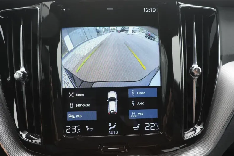 Volvo XC60 din 2021 cu 61.500 km - oferta VOL126000 - foto 13