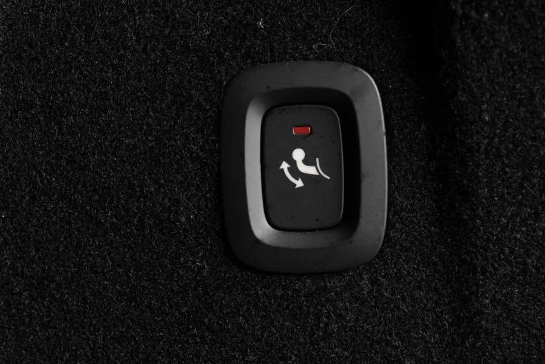 Volvo XC60 din 2021 cu 61.500 km - oferta VOL126000 - foto 18