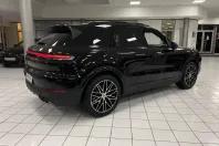 Porsche Cayenne din 2023 cu 62 km - oferta POR126003 - foto 2