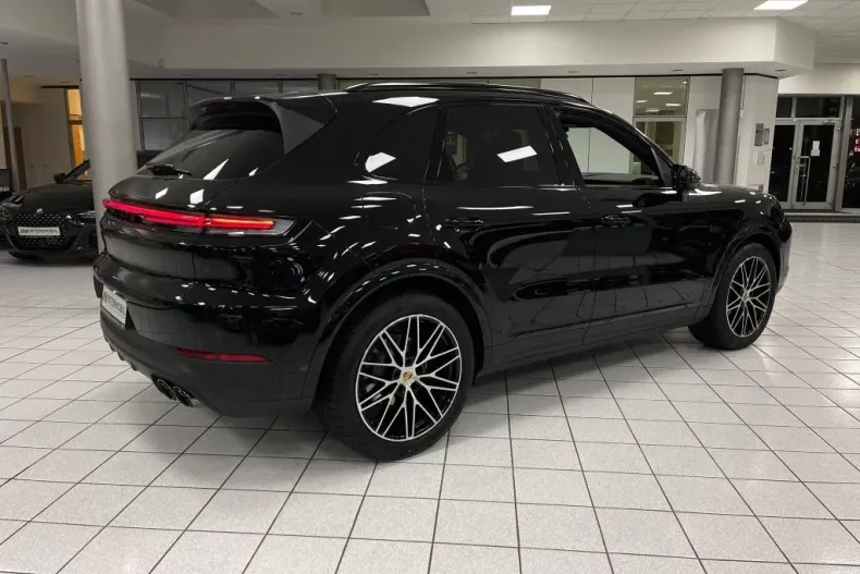 Porsche Cayenne din 2023 cu 62 km - oferta POR126003 - foto 2