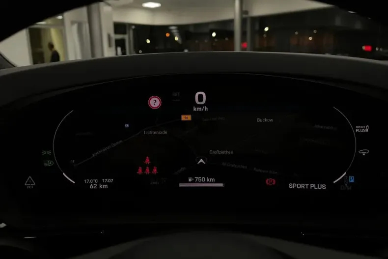 Porsche Cayenne din 2023 cu 62 km - oferta POR126003 - foto 14