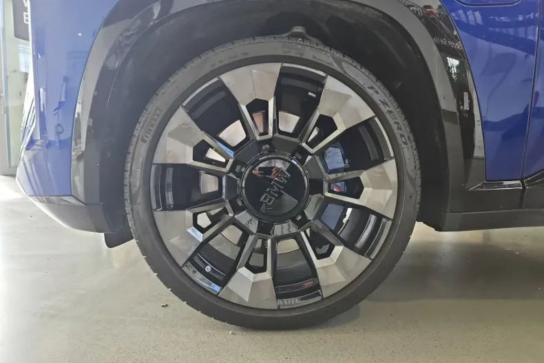 BMW XM din 2023 cu 14.458 km - oferta BMW126006 - foto 16