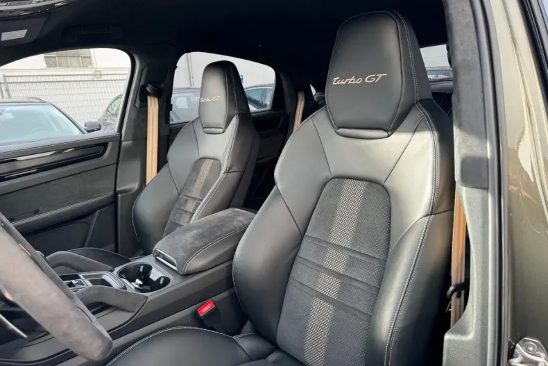 Porsche Cayenne din 2023 cu 44.900 km - oferta POR126007 - foto 12