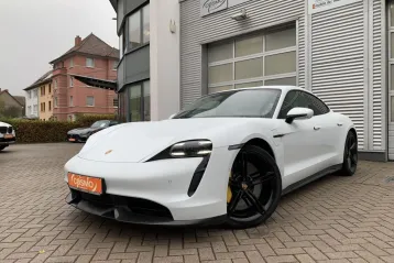 Porsche Taycan din 2022 - oferta POR126008