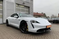 Porsche Taycan din 2022 cu 38.960 km - oferta POR126008 - foto 3