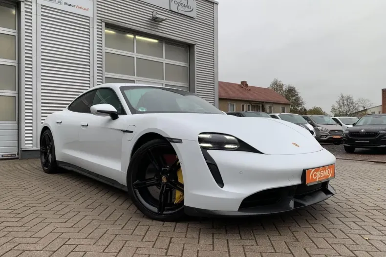 Porsche Taycan din 2022 cu 38.960 km - oferta POR126008 - foto 3