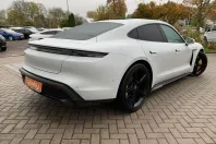 Porsche Taycan din 2022 cu 38.960 km - oferta POR126008 - foto 5